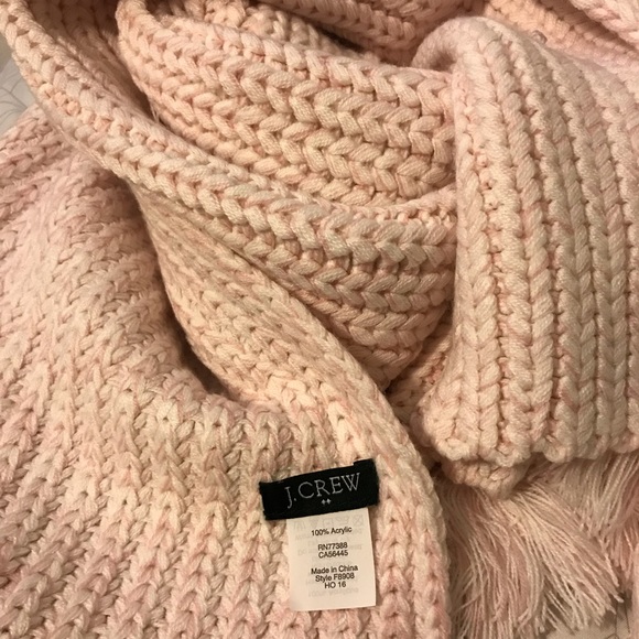 JCREW COZY PINK SCARF - Picture 3 of 5